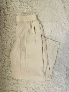 Old Navy Cream High-Rise Jogger Pants